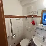 Iris- Pizzeria Ristorante La Taverna Hotell 3*