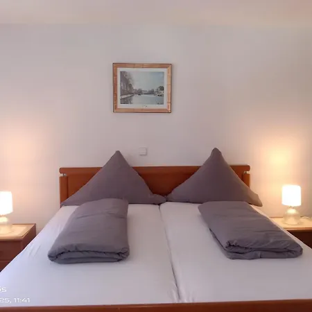 Iris- Pizzeria Ristorante La Taverna Hotel