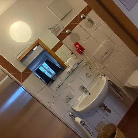 Hotel Iris- Pizzeria Ristorante La Taverna Meersburg