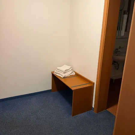 Iris- Pizzeria Ristorante La Taverna Hotel