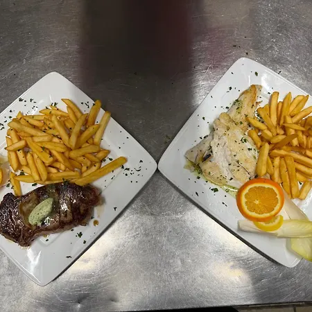 Iris- Pizzeria Ristorante La Taverna Hotel 3*