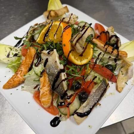 Hotel Iris- Pizzeria Ristorante La Taverna 3*
