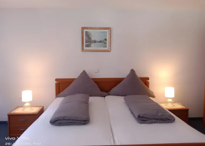 Iris- Pizzeria Ristorante La Taverna Hotel