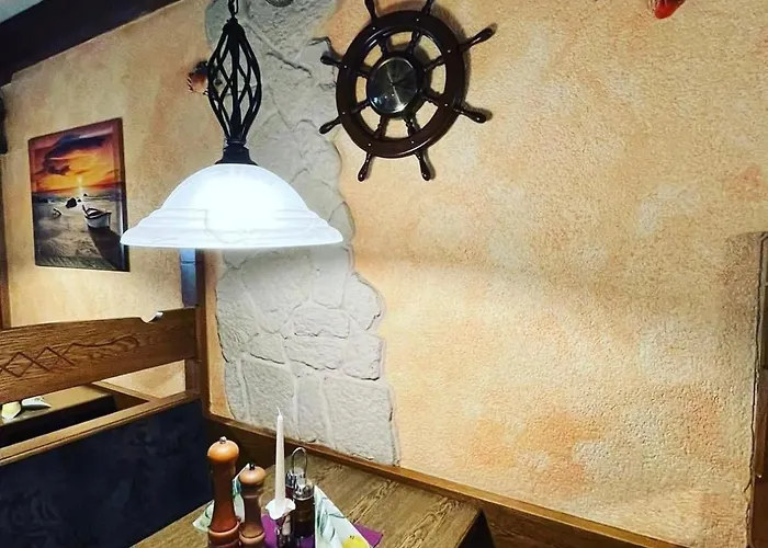 Hotel Iris- Pizzeria Ristorante La Taverna Meersburg