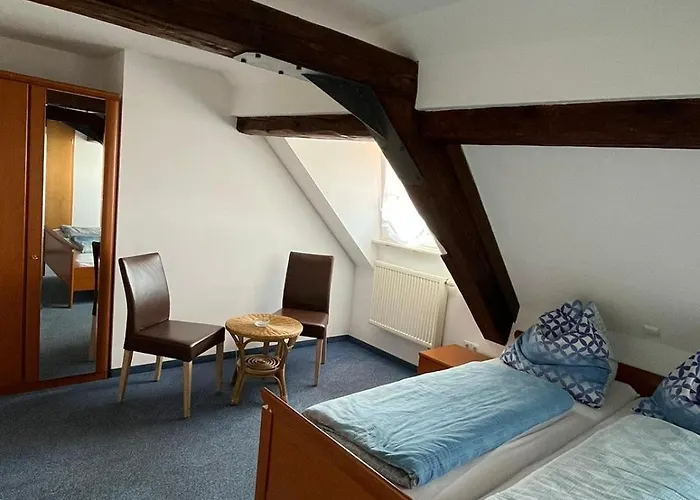 Iris- Pizzeria Ristorante La Taverna 3*