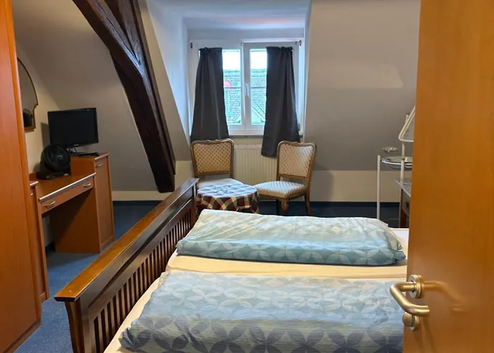 Iris- Pizzeria Ristorante La Taverna Hotel 3*