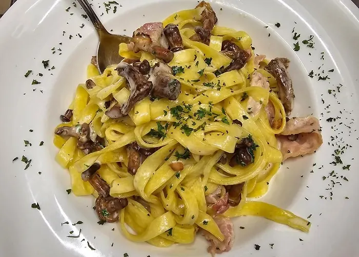 Hotel Iris- Pizzeria Ristorante La Taverna